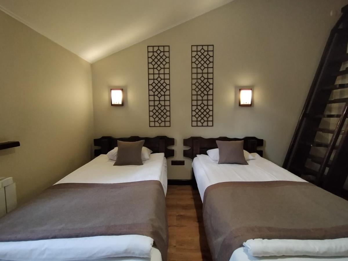 Saraishyq Hotel Almati Kültér fotó