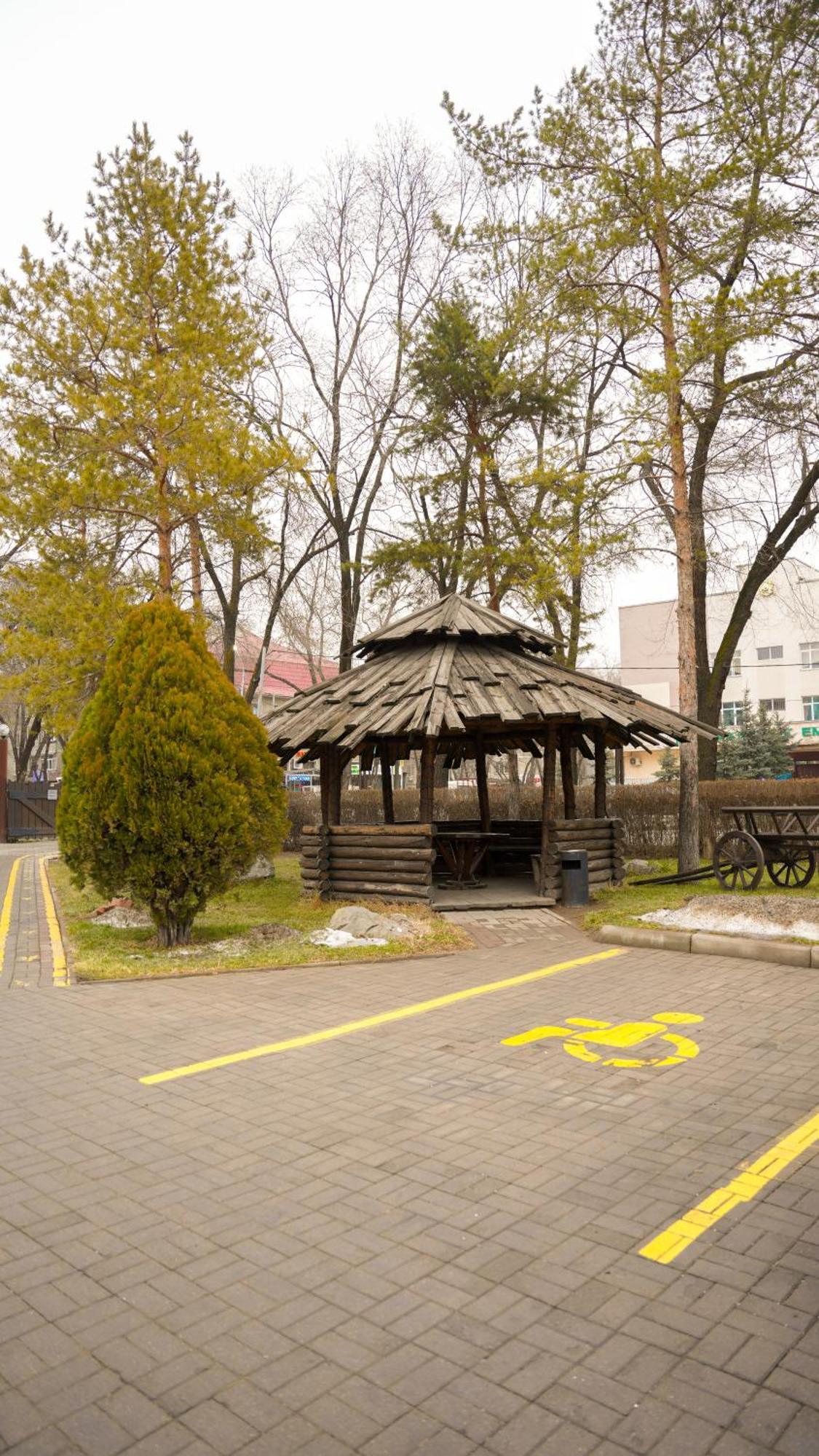 Saraishyq Hotel Almati Kültér fotó