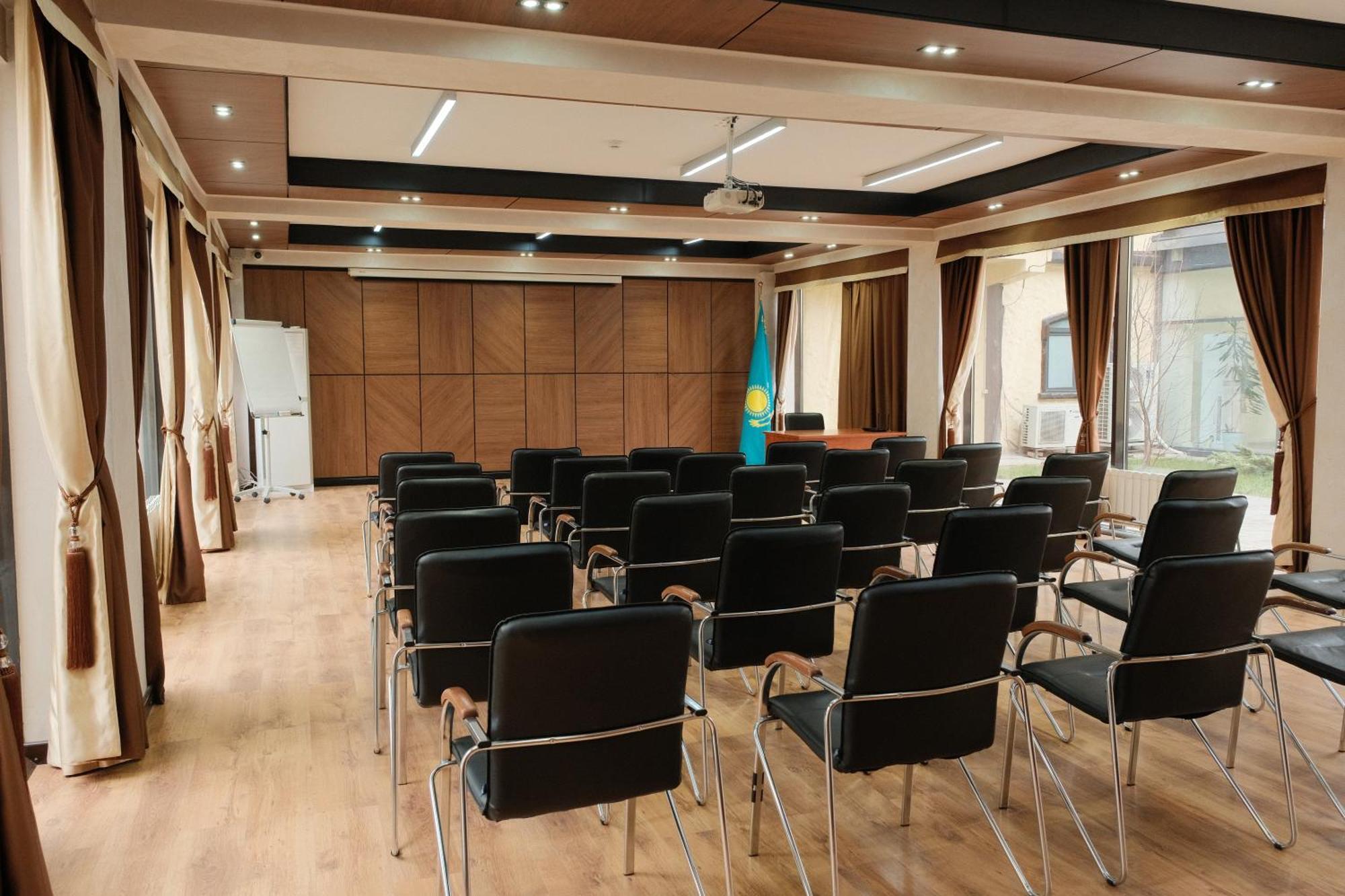 Saraishyq Hotel Almati Kültér fotó