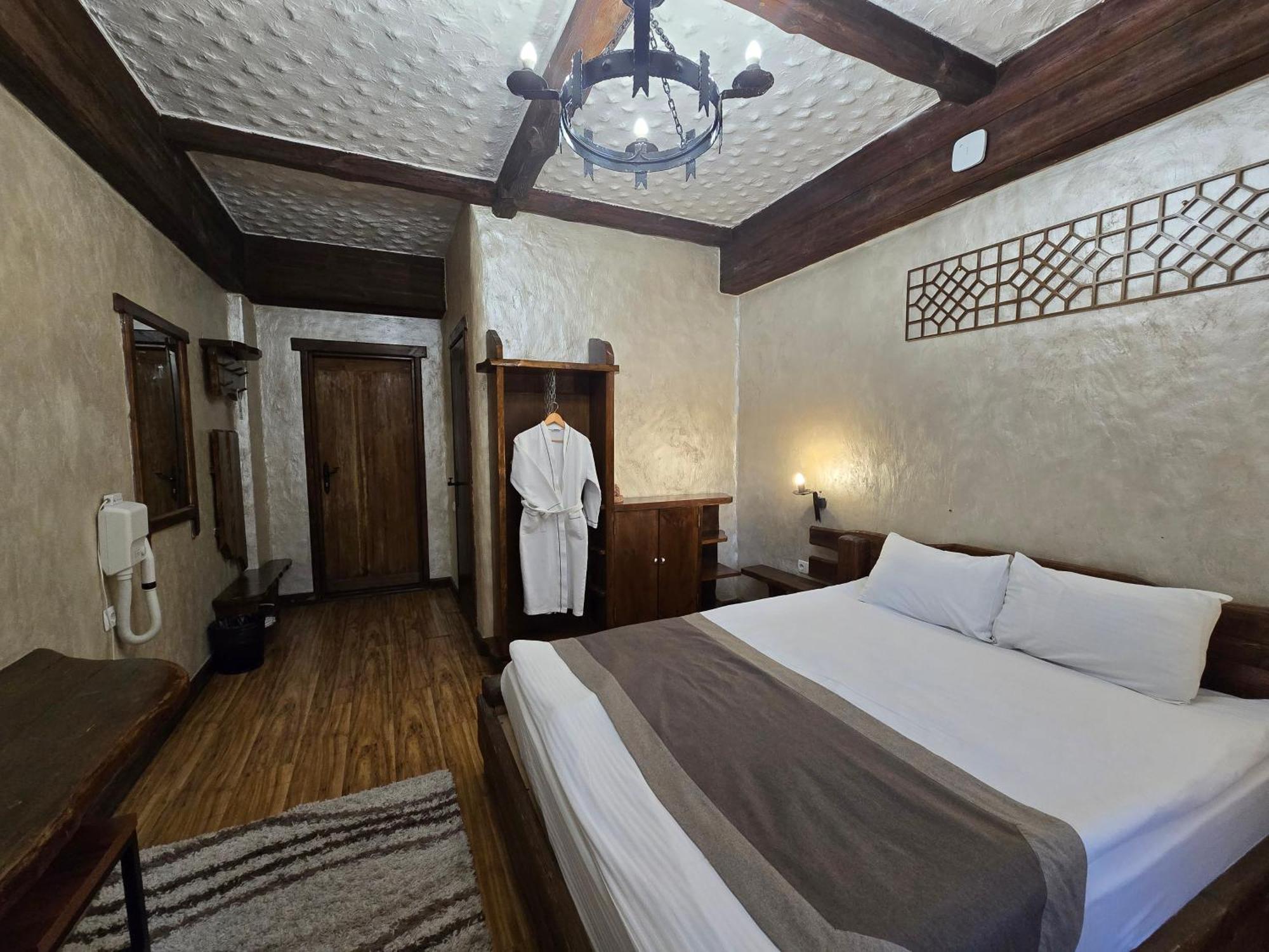 Saraishyq Hotel Almati Kültér fotó