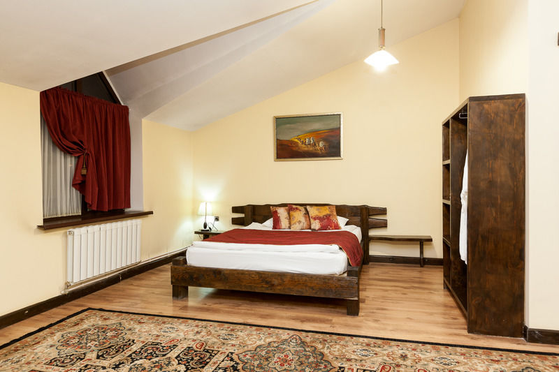 Saraishyq Hotel Almati Kültér fotó